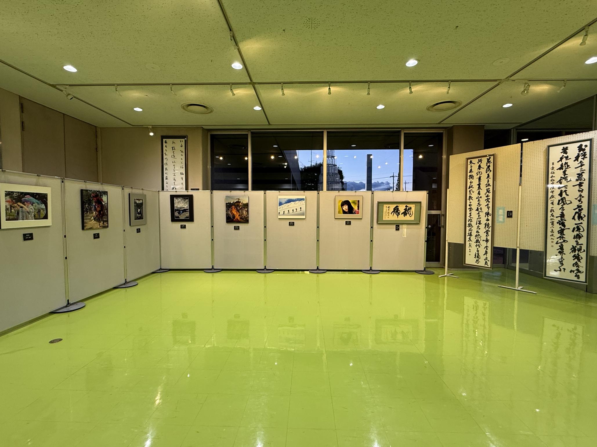 陽だまり広場「小美玉市作家たち展」写真1 陽だまり広場「小美玉市作家たち展」写真1